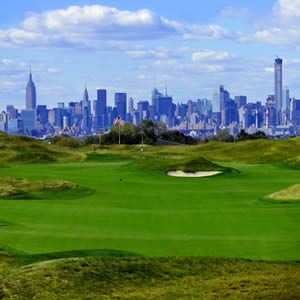 ニューヨークの観光ツアー　Trump Ferry point 名門コース・ゴルフ・ツアー